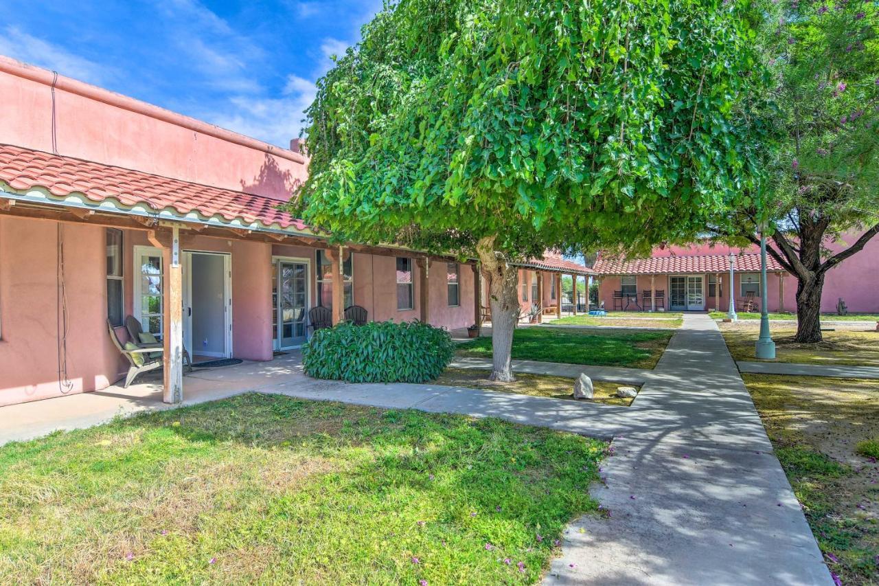Tranquil Eloy Apartment With Oasis Courtyard! Exterior photo